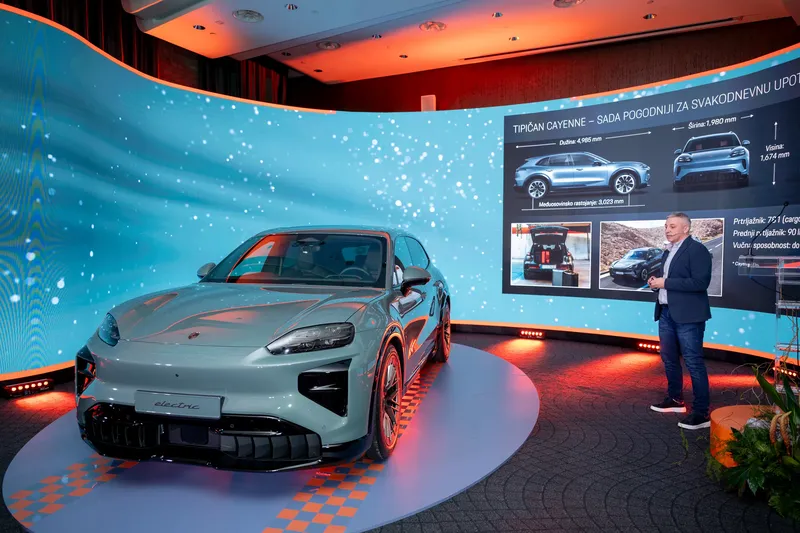 Porsche Cayenne Electric Launch 02